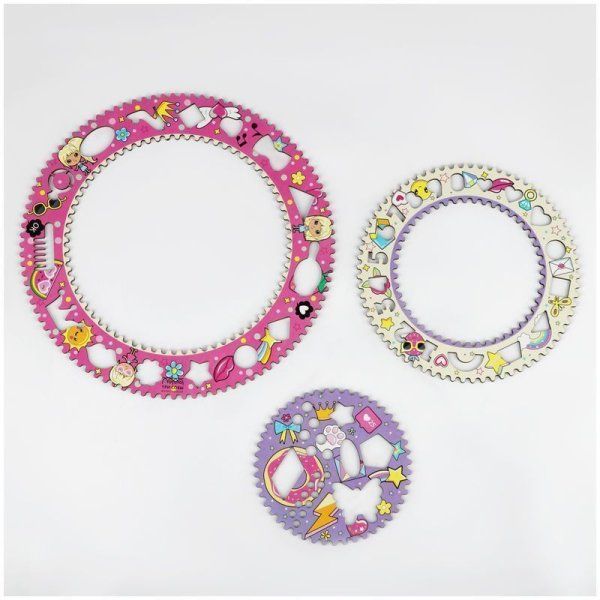 Спирограф для рисования ТРИ СОВЫ "Мода" дерево, 2 зубчатых колеса, 5 зубчатых кругов RE-СФ00006